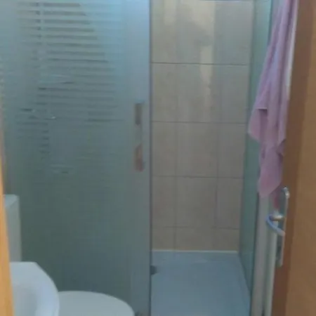 Apartment In With Balcony, Air Conditioning, Wi-fi