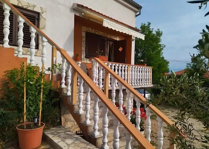 In With Balcony, Air Conditioning, Wi-fi *