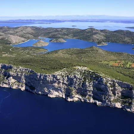 Apartament In With Balcony, Air Conditioning, Wi-fi *